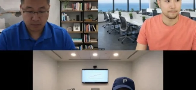 Los Angeles retail business owners discussing growth strategy with an SEO Expert online.