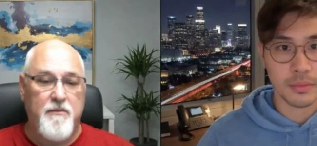 Professional SEO Expert advising a Los Angeles business owner in a virtual meeting.